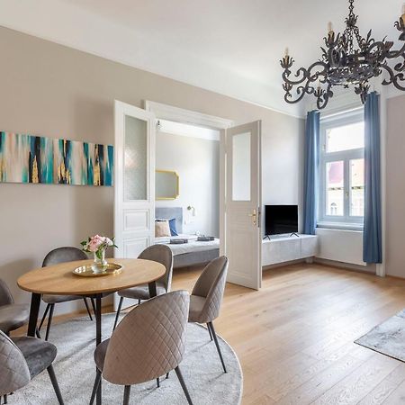 Luxury Elizabeth Residence Next To The New York Cafe Budapest Exteriör bild