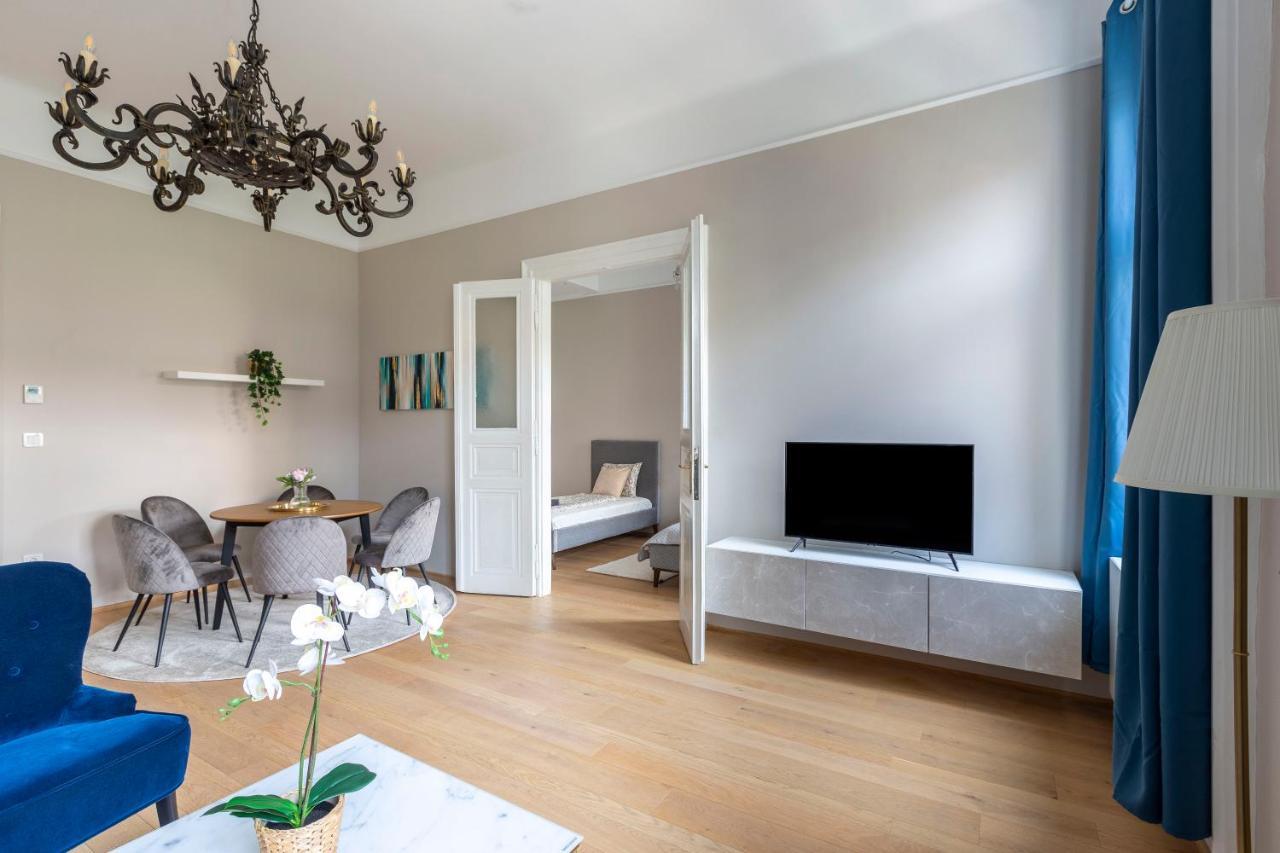 Luxury Elizabeth Residence Next To The New York Cafe Budapest Exteriör bild