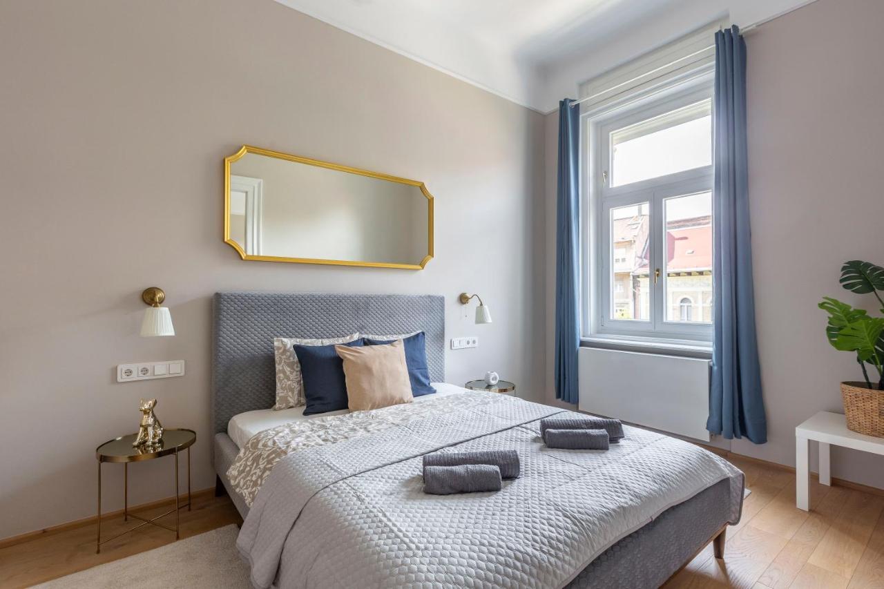 Luxury Elizabeth Residence Next To The New York Cafe Budapest Exteriör bild