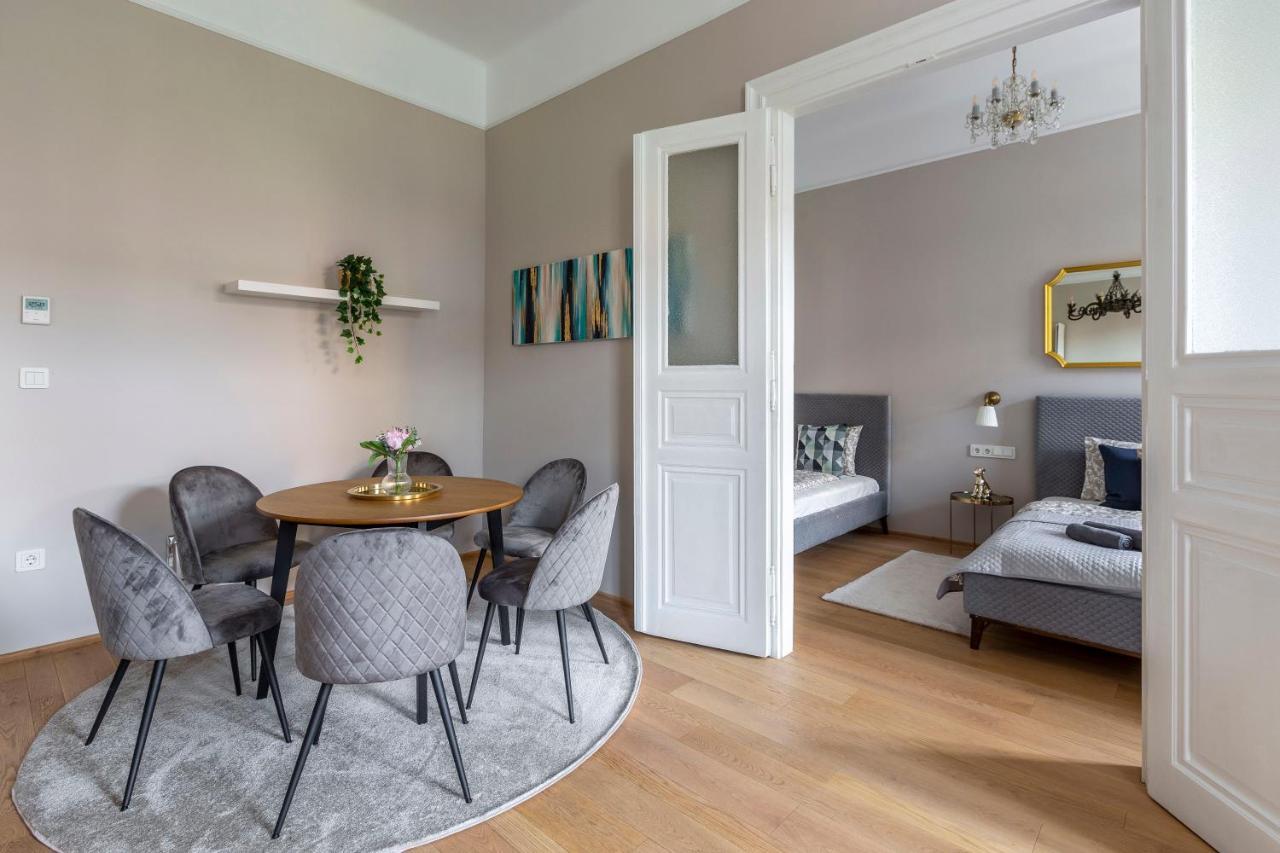Luxury Elizabeth Residence Next To The New York Cafe Budapest Exteriör bild