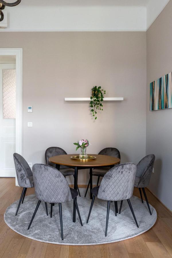 Luxury Elizabeth Residence Next To The New York Cafe Budapest Exteriör bild